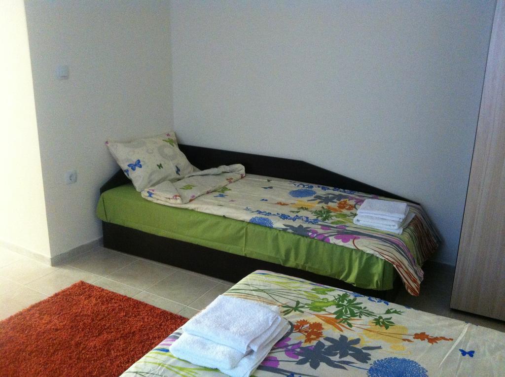 Guest House Nadezhda Хисаря Номер фото