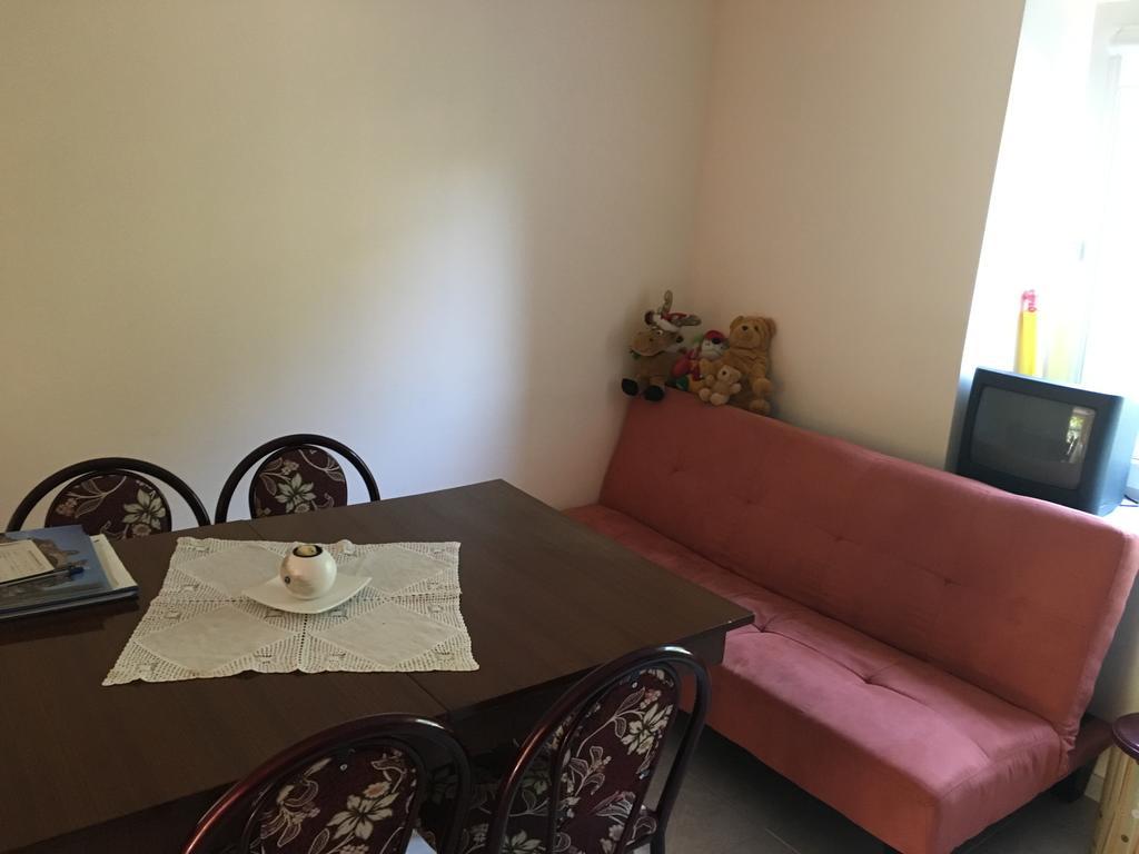 Guest House Nadezhda Хисаря Экстерьер фото
