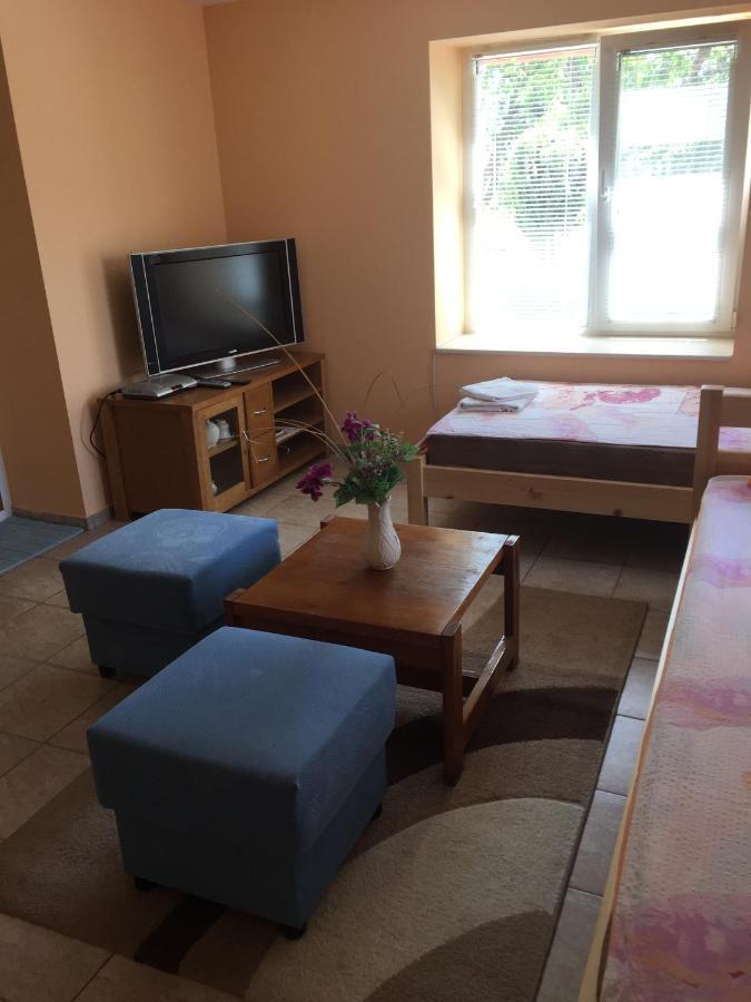 Guest House Nadezhda Хисаря Экстерьер фото